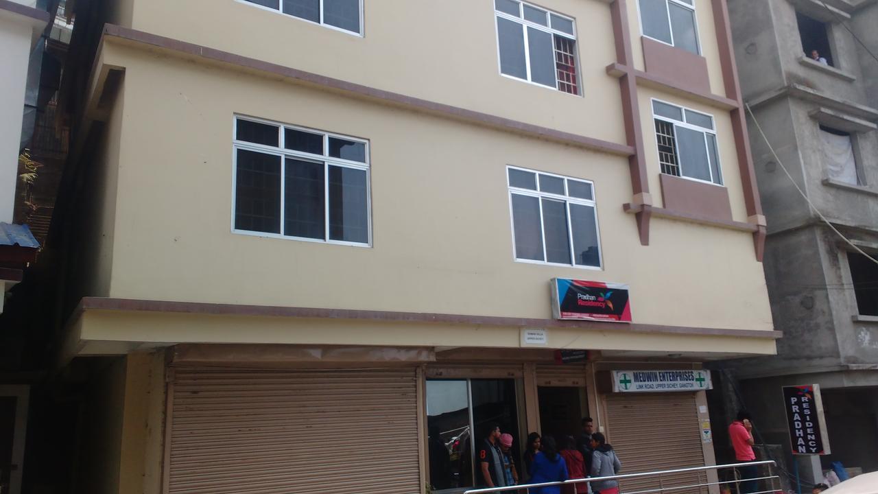 גנגטוק Hotel Pradhan Residency מראה חיצוני תמונה